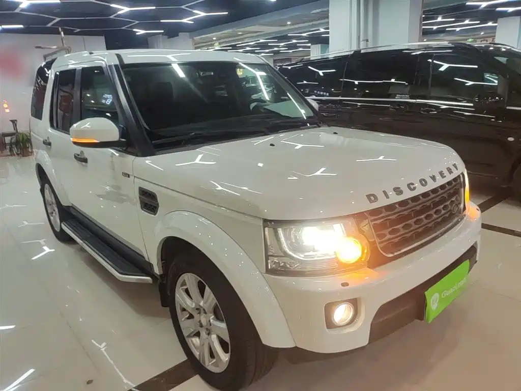 Land Rover Discovery 2015 3.0 SC V6 SE фото 4