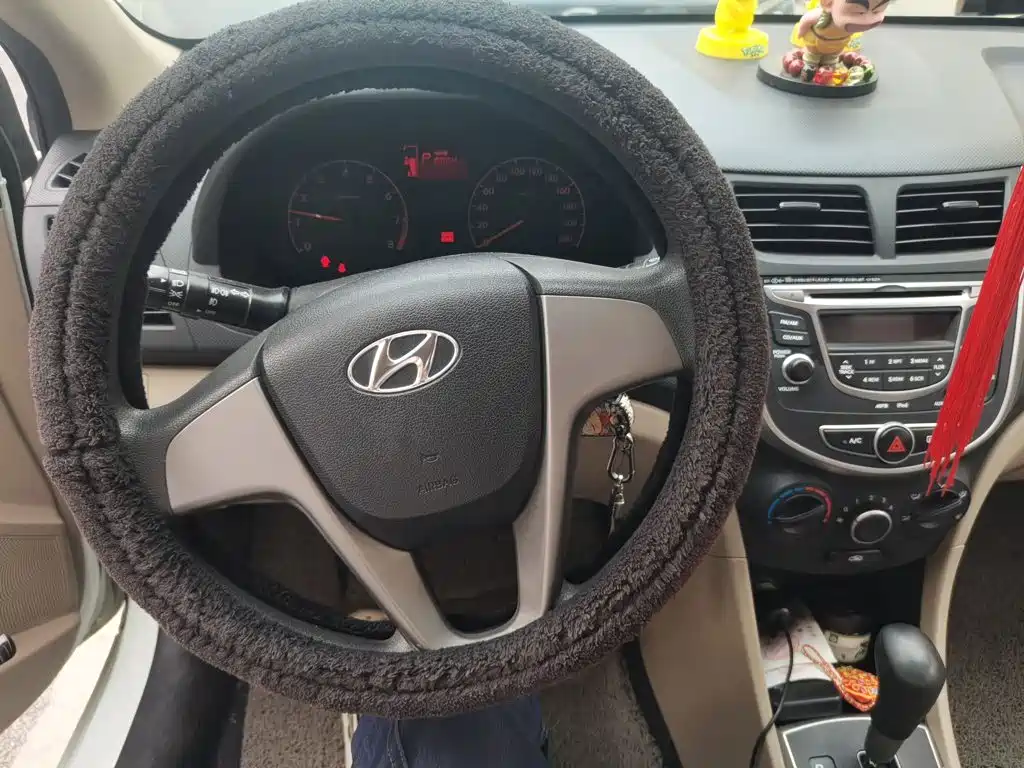 صورة 13 - Hyundai Verna