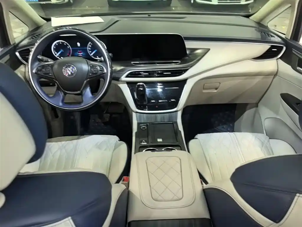 Buick GL8 2021 ES Landlord 653T Comfort фото 10