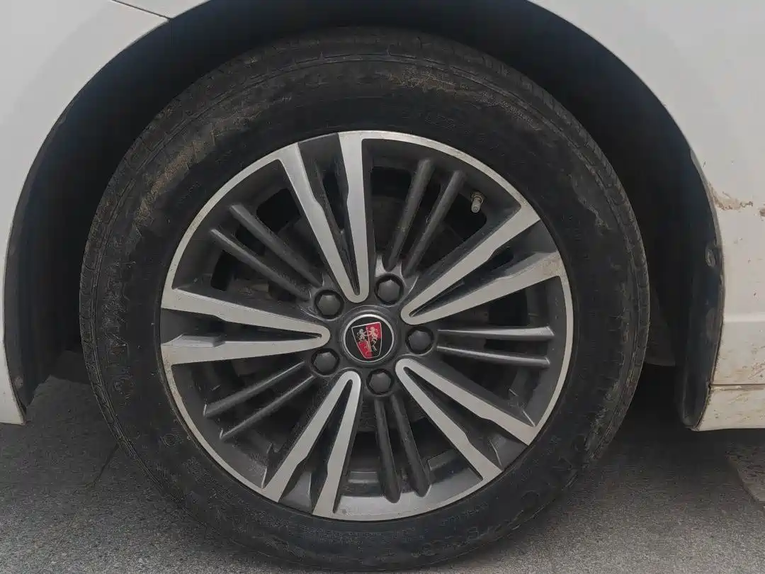 ROEWE I5