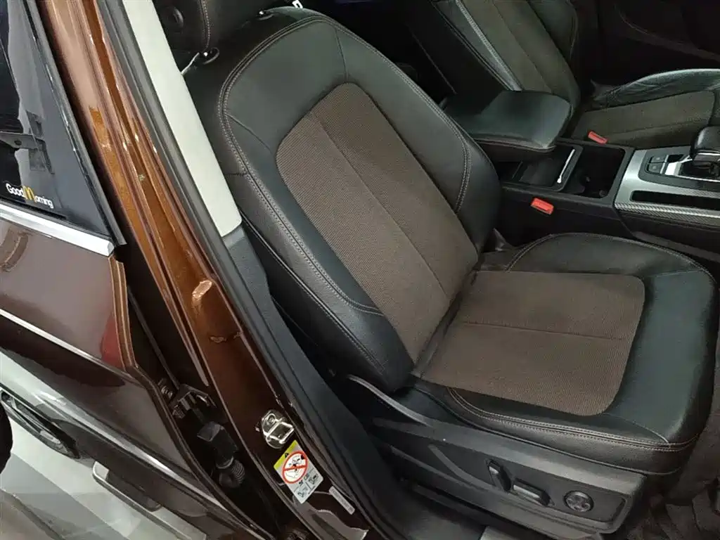 Audi Q5L 2018 45 TFSI Exclusive Fashion (China V) фото 25
