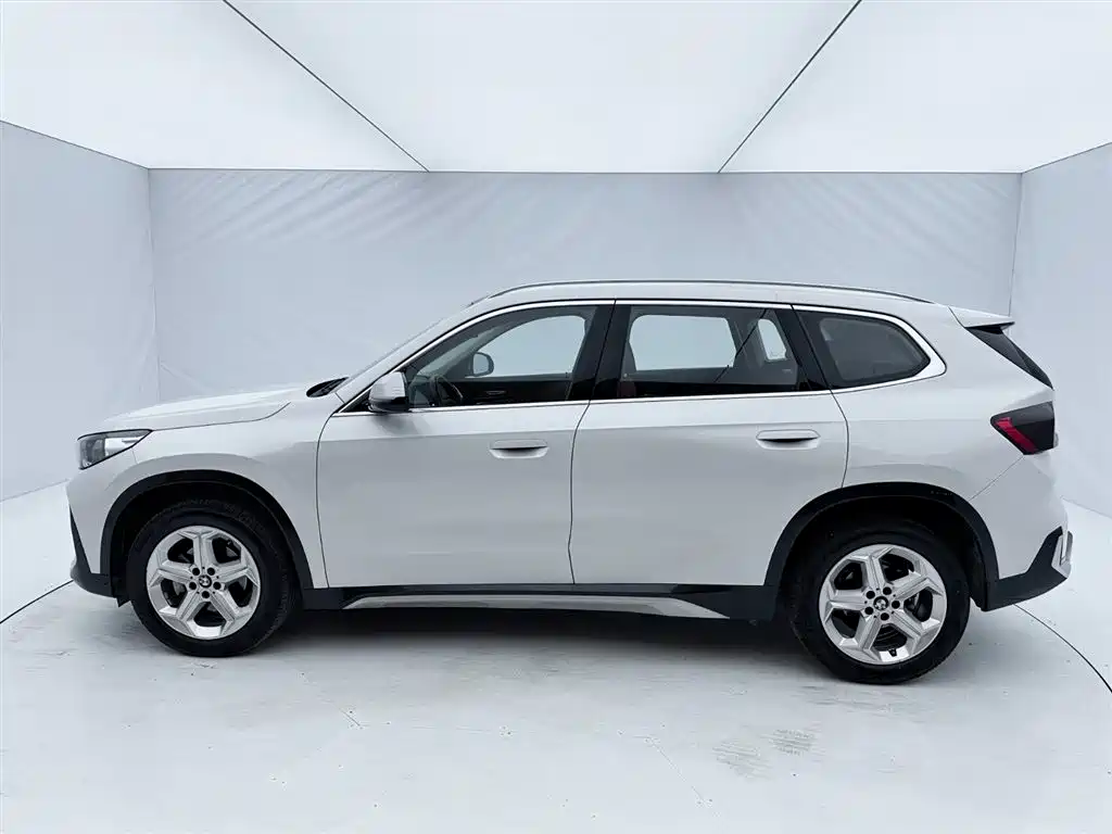 BMW X1 2023 sDrive20Li X Design Package фото 7