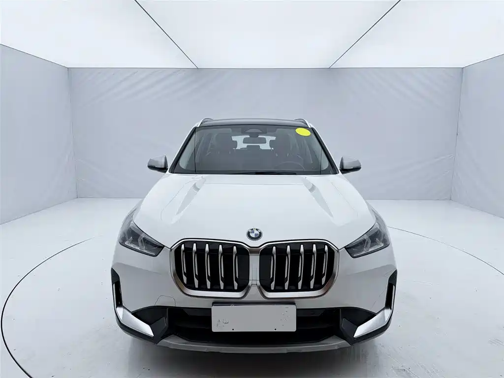 BMW X1 2023 sDrive20Li X Design Package фото 2