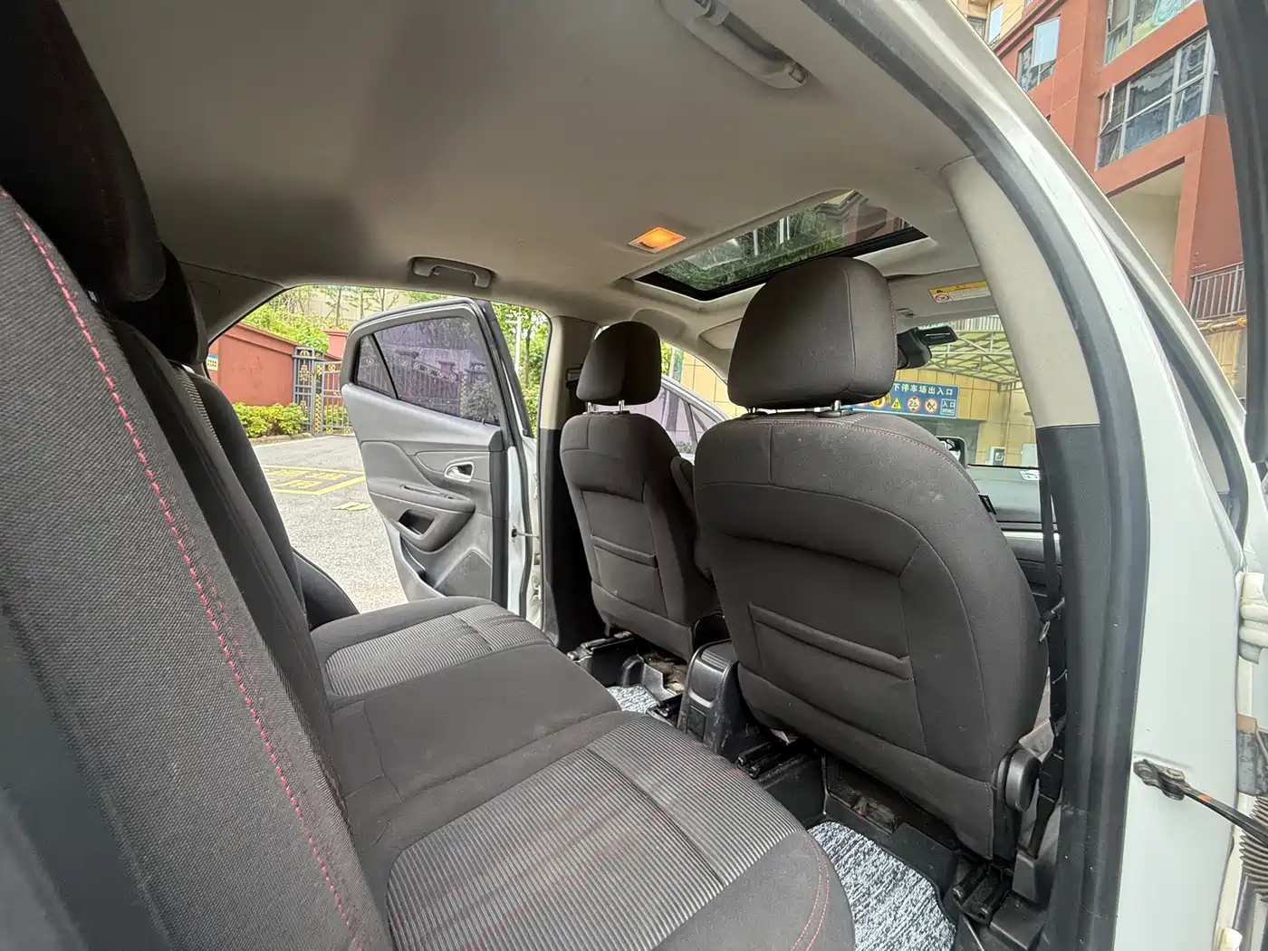 Buick Encore 2015 1.4T Automatic 2WD Urban Elite фото 7
