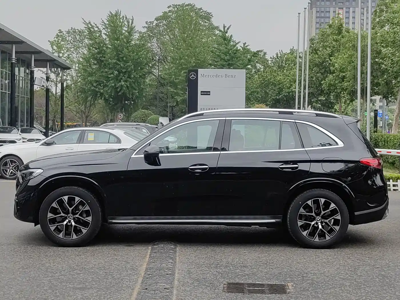 Mercedes-Benz GLC New Energy 2025 350 e L 4MATIC Collector's Edition фото 4