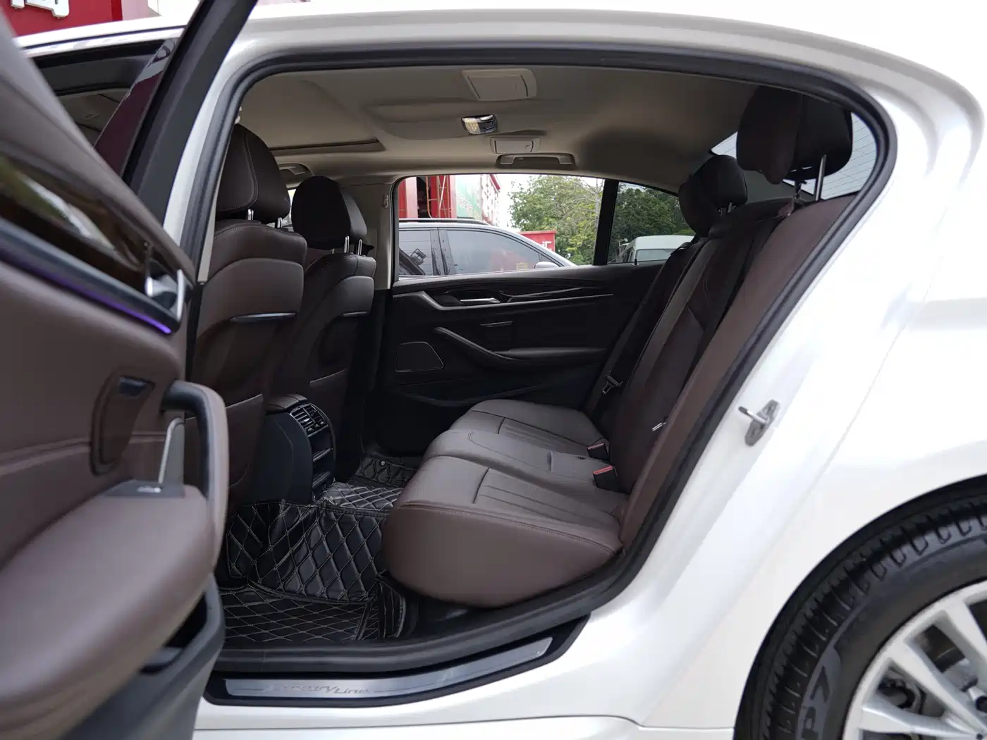 BMW 5 Series 2020 525Li Luxury Package фото 6