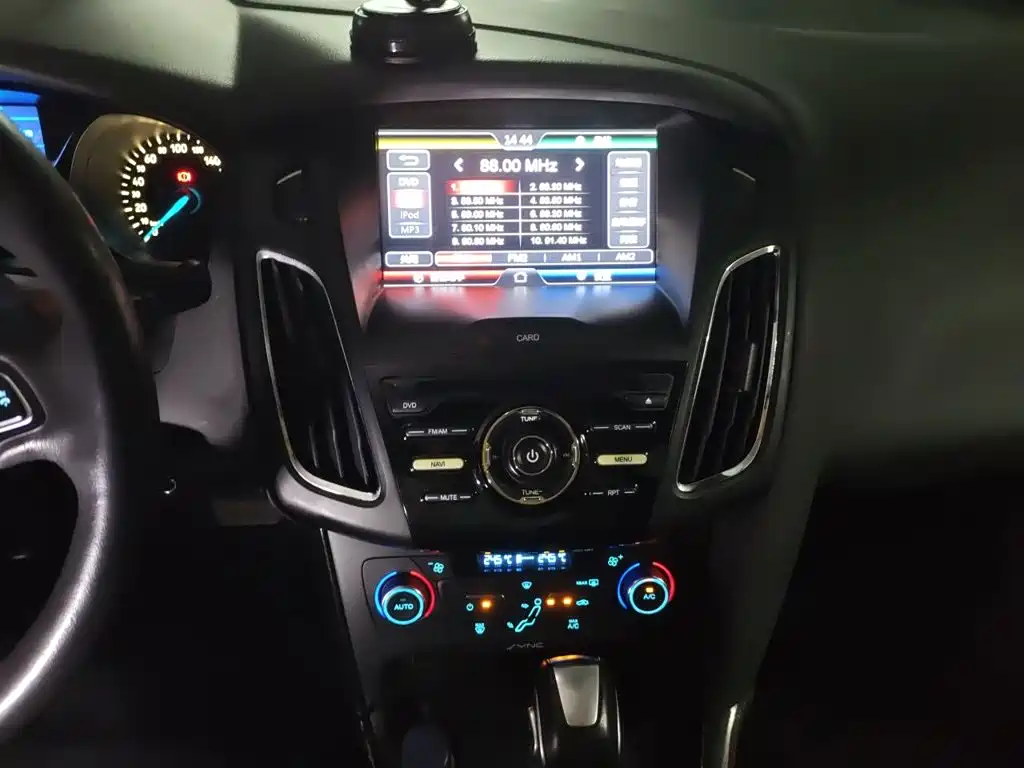 Photo 9 - Ford Focus
