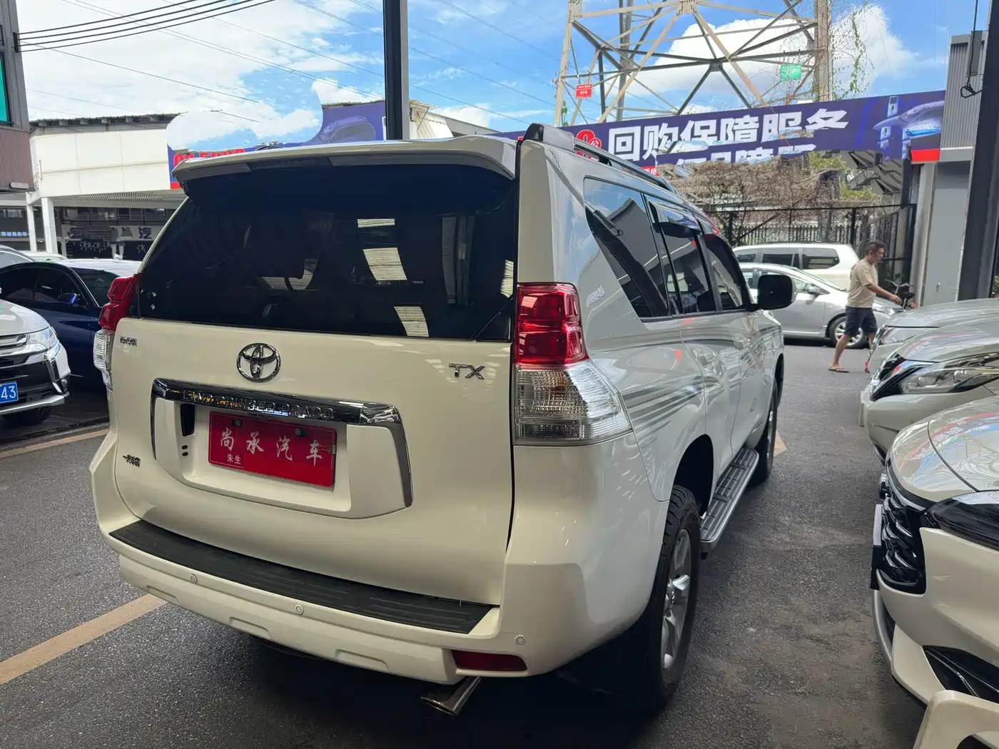 Toyota Prado 2010 4.0L Automatic TX-L NAVI фото 5