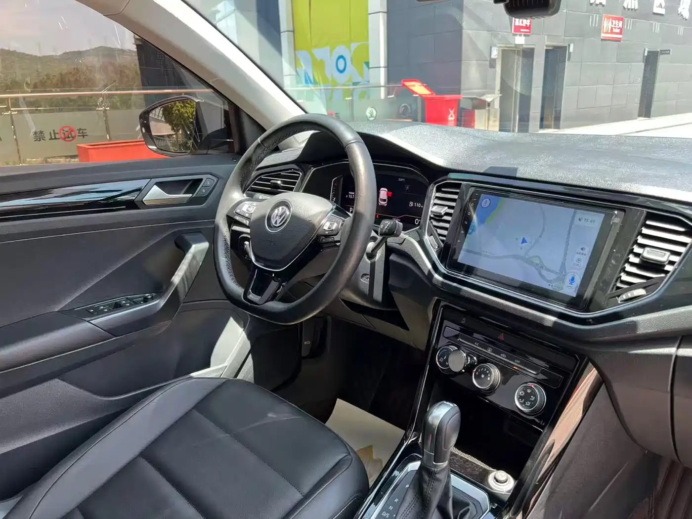 Volkswagen T-ROC 2020 280TSI DSG 2WD Comfort фото 25