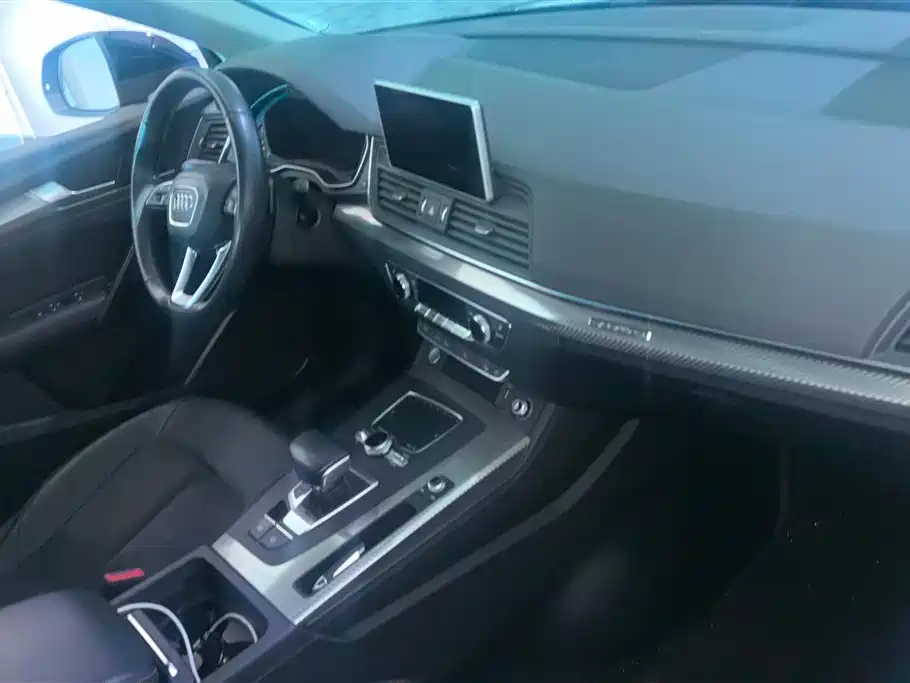 Audi Q5L 2018 45 TFSI Exclusive Sport (China V) фото 8