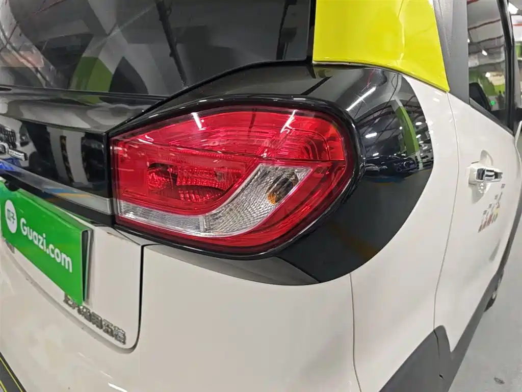 Фото 8 - Baojun E100