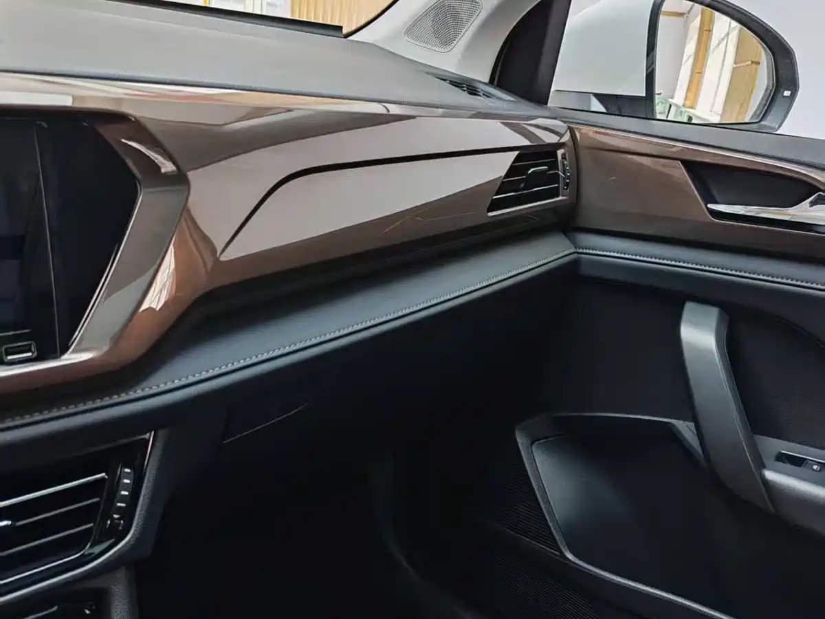 Volkswagen Tharu 2021 Model 280TSI 2WD Luxury Edition фото 10