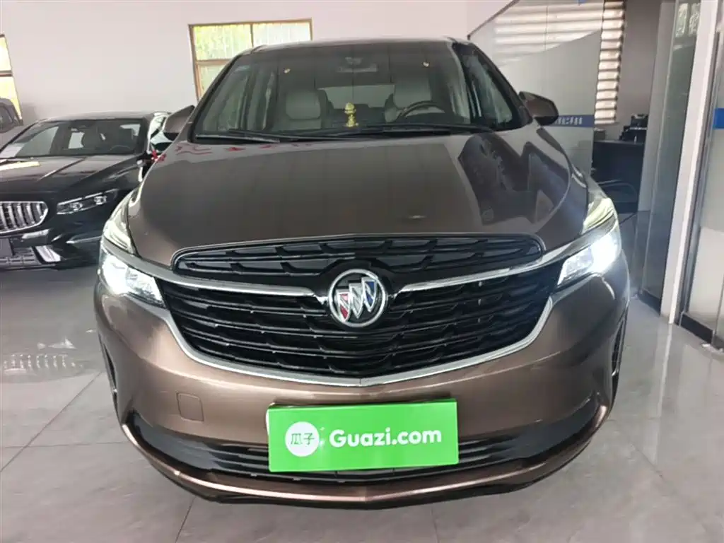 Фото 3 - Buick GL8