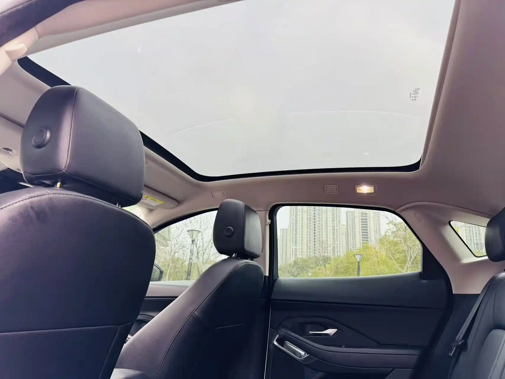 Photo 13 - Jaguar E-PACE