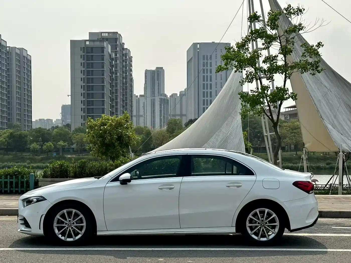 Mercedes-Benz A-Class 2020 A 200 L Sport Sedan фото 3