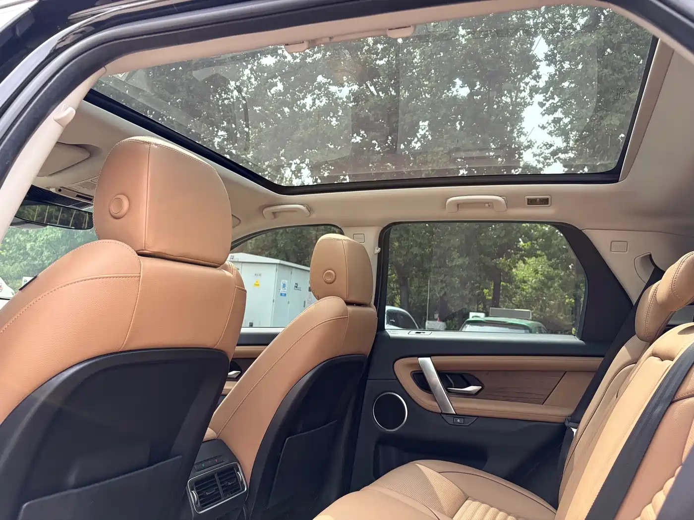 Land Rover Discovery Sport 2024 Performance Technology Edition фото 16