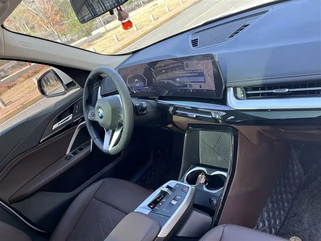 BMW X1 2023 sDrive20Li X Design Package фото 13