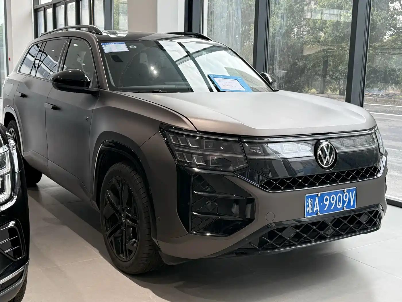 Volkswagen Teramont 2025 Teramont Pro 450TSI 4WD Summit Edition фото 3