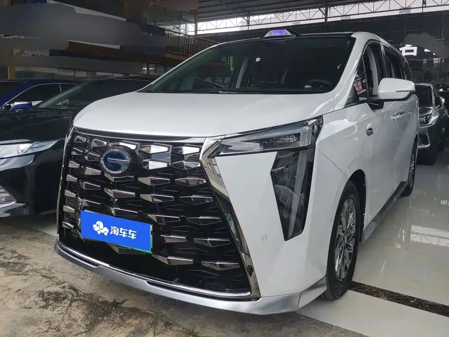 GAC Trumpchi Trumpchi Xiangwang M8 2025 2025 Qiankun Series Max Luxury Cabin