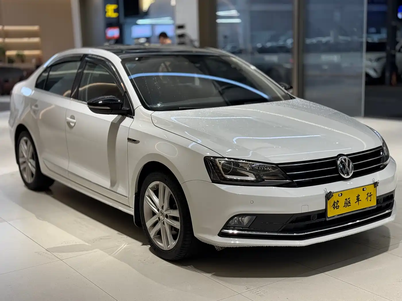 Volkswagen Sagitar 2018 280TSI DSG Luxury фото 6
