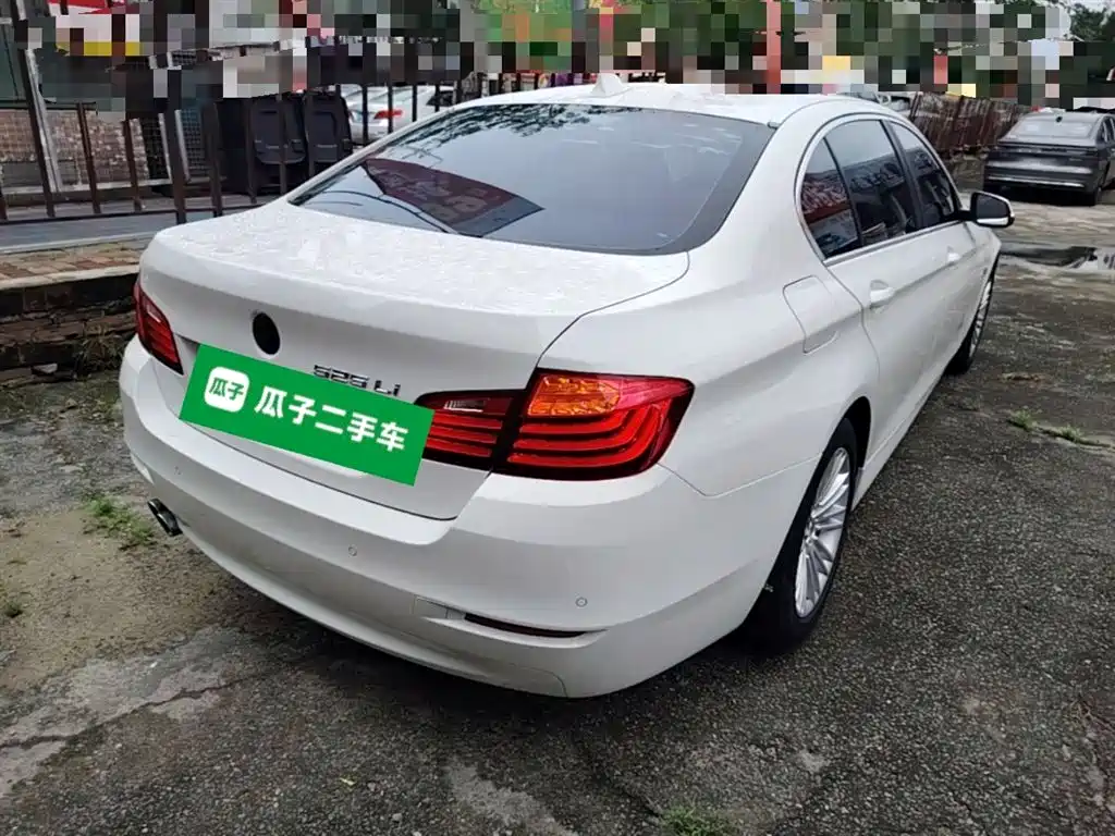 BMW 5 Series 2014 525Li Leading фото 7