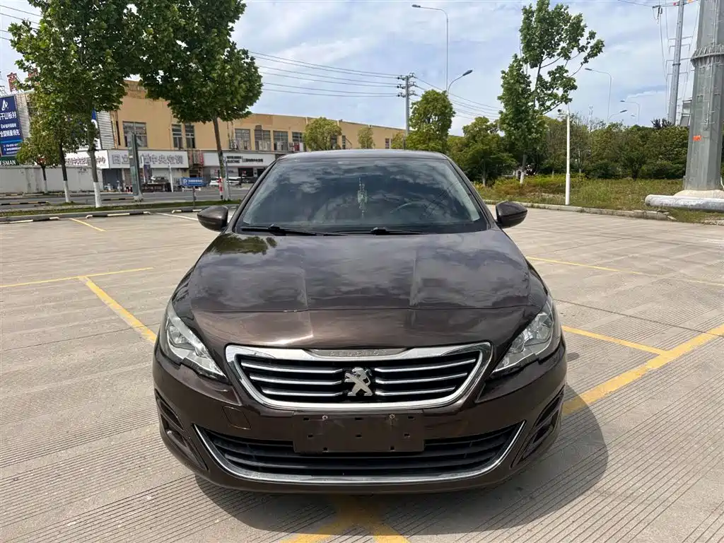Peugeot 408 2015 Model 1.2T Automatic Luxury Edition фото 17