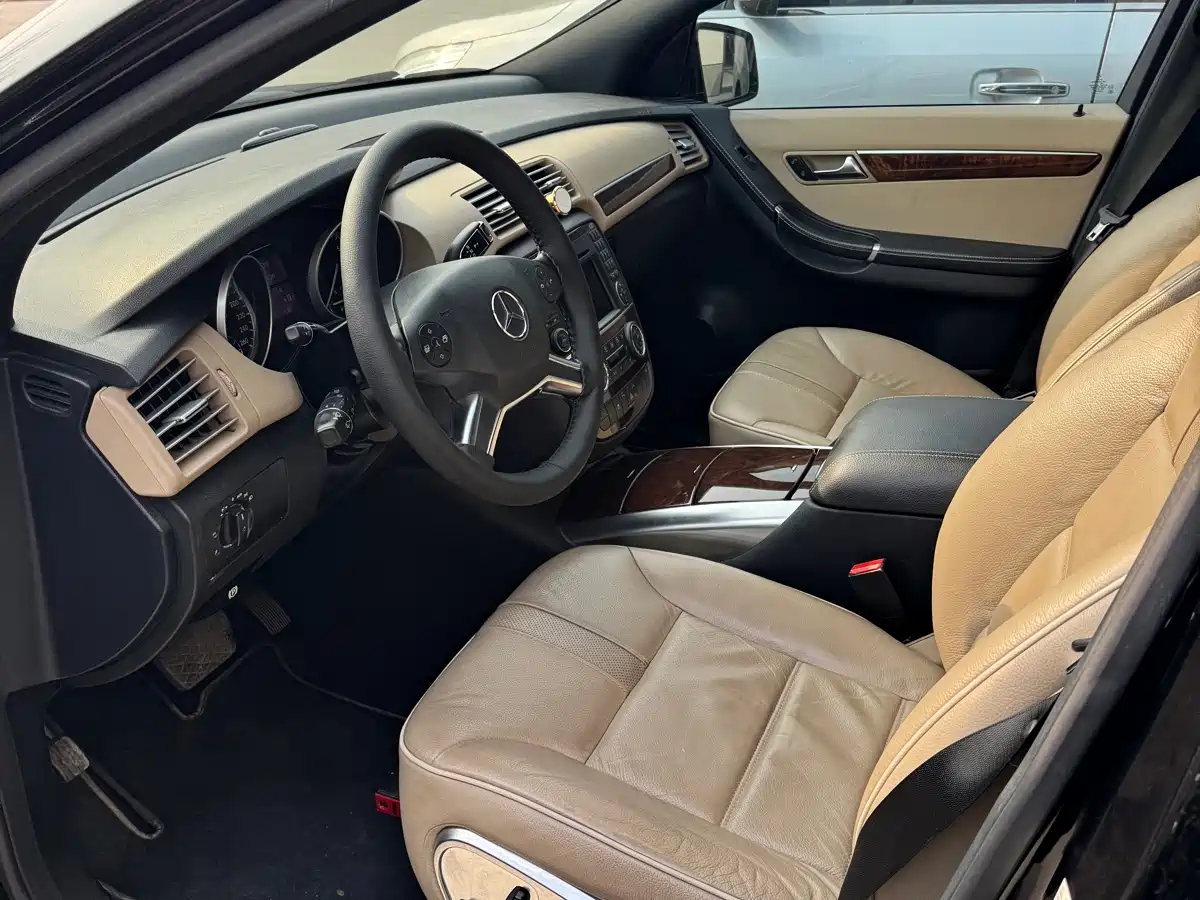 Mercedes-Benz R-Class 2011 R 350 L 4MATIC фото 6