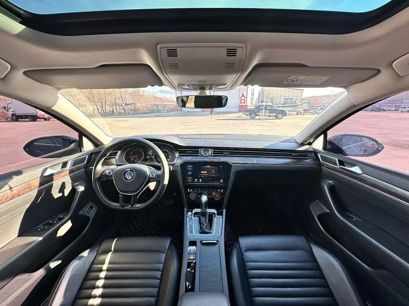 Volkswagen Magotan 2019 330TSI DSG Luxury Class China VI фото 4