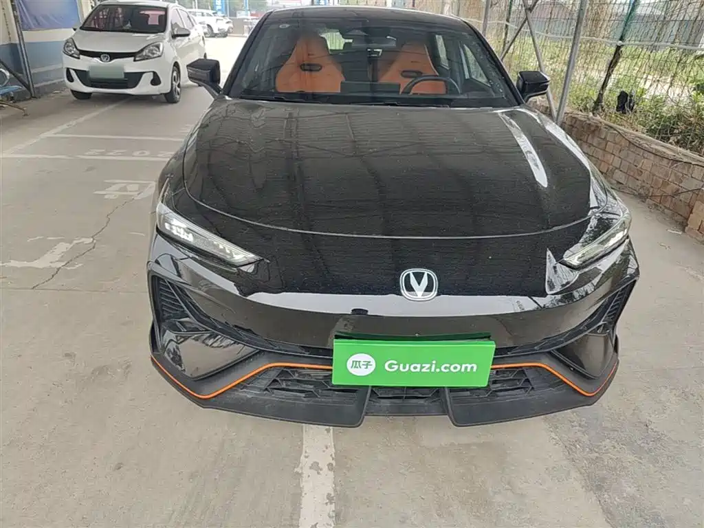 CHANGAN UNI-V