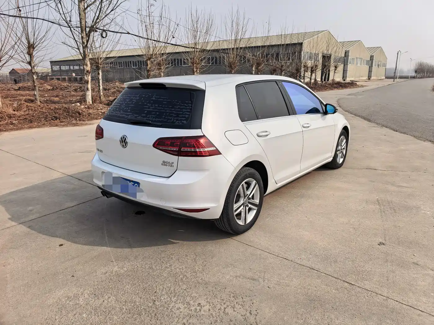 Volkswagen Golf 2017 230TSI Auto Comfort Millionth Anniversary Edition фото 5