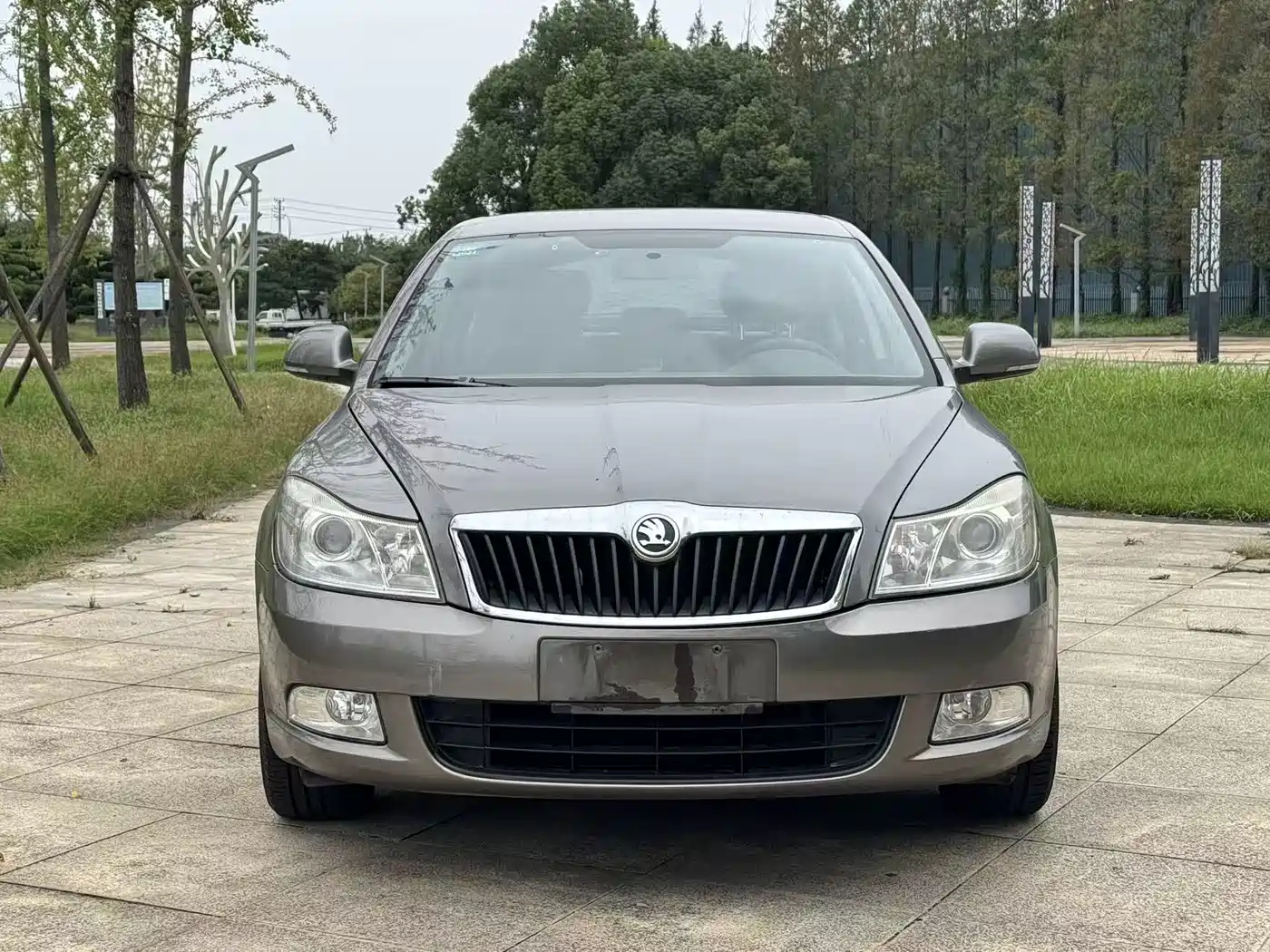 Škoda Octavia 2012 1.6L Auto Yijun Edition фото 2