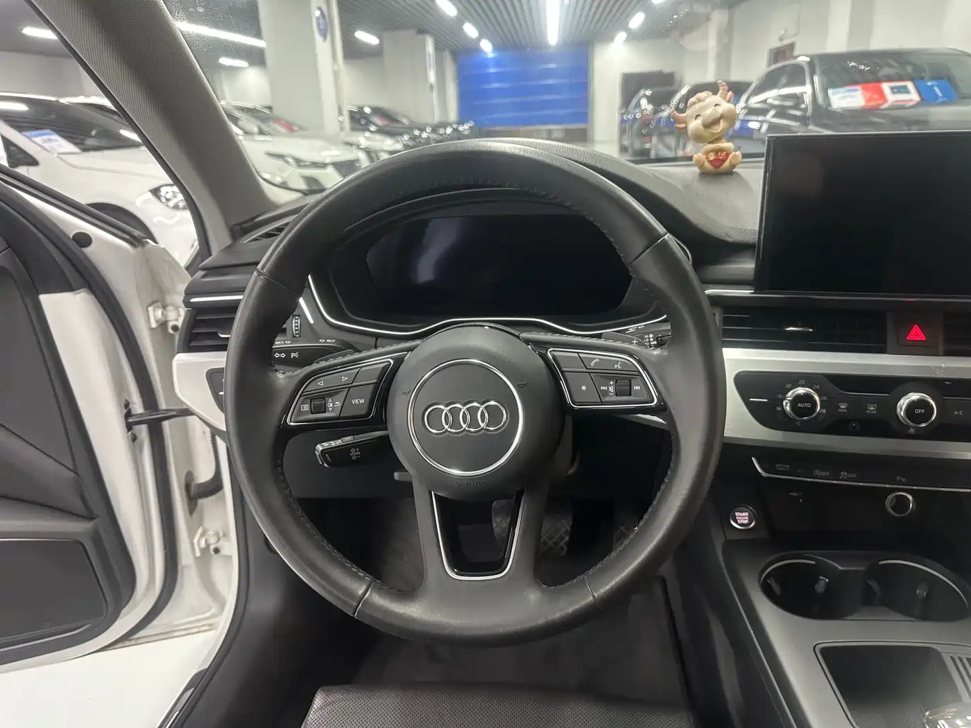 Audi A4L 2020 40 TFSI Fashion Dynamic Edition фото 7