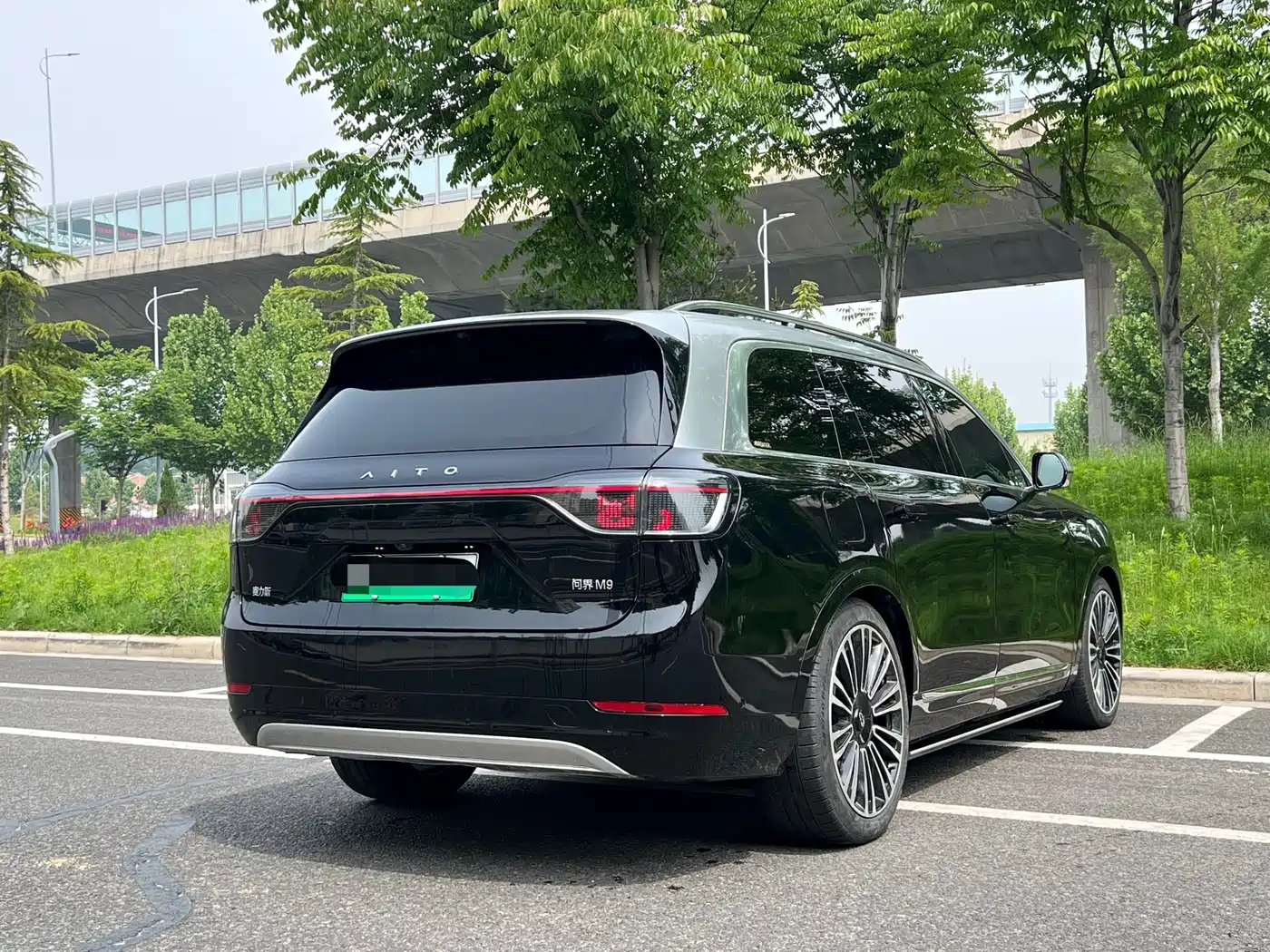 AITO Wenjie AITO M9 2024 Extended Range Ultra 42kWh 6-Seater фото 8