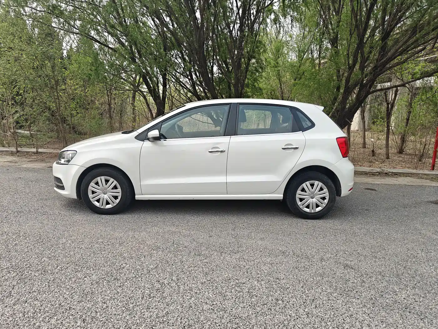 Volkswagen Polo 2016 1.4L Automatic Trend фото 7