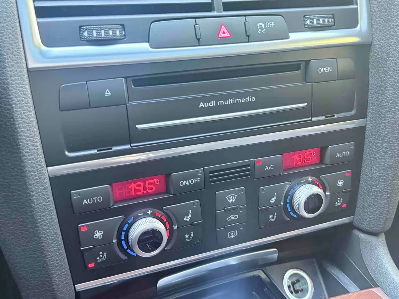 Audi Q7 2014 35 TFSI Sport фото 15