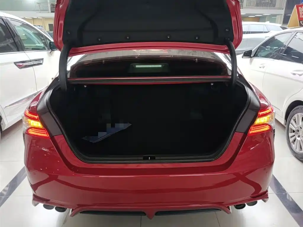 Toyota Camry 2018 2.0S Sport Edition фото 19