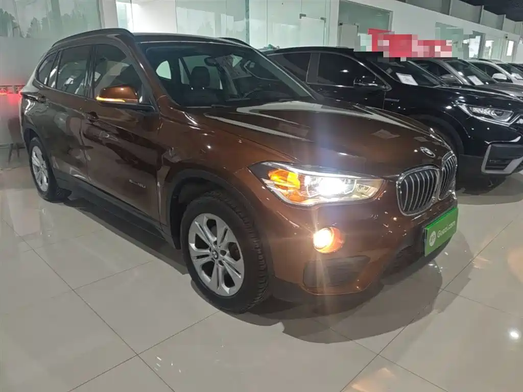 BMW X1 2016 sDrive18Li Premium Model фото 4