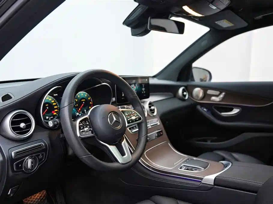 Mercedes-Benz GLC 2022 GLC 300 L 4MATIC Dynamic Collector's Edition фото 6