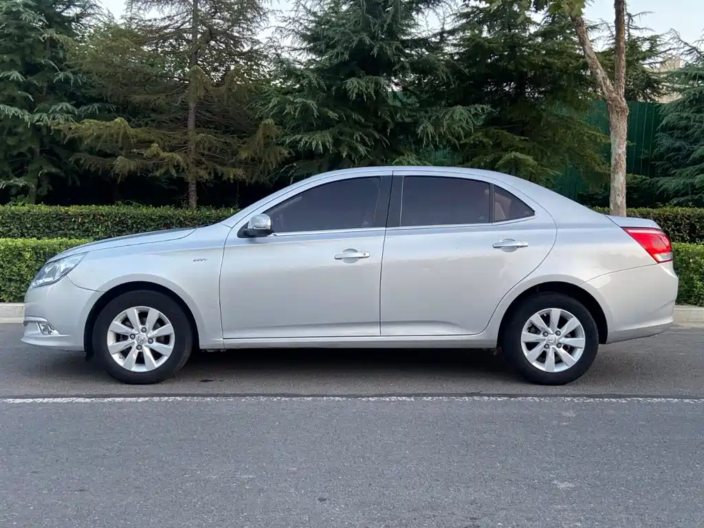 Baojun 630 2015 2014 1.5L Manual Comfort