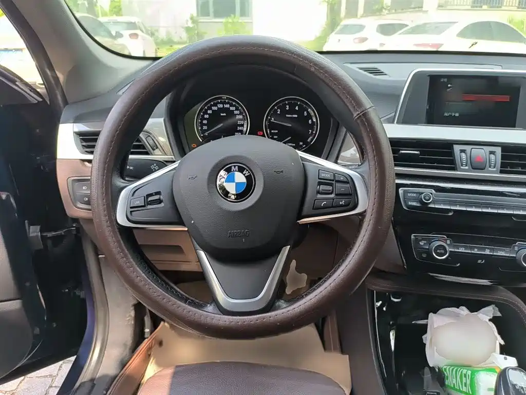 BMW X1 2019 sDrive18Li Premium Model фото 3