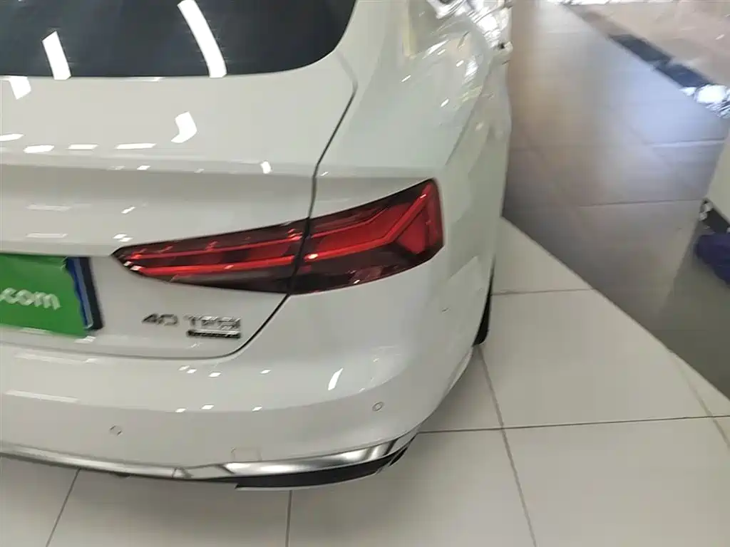 Audi A5 (Import) 2021 Sportback 40 TFSI quattro Luxury Elegance фото 8