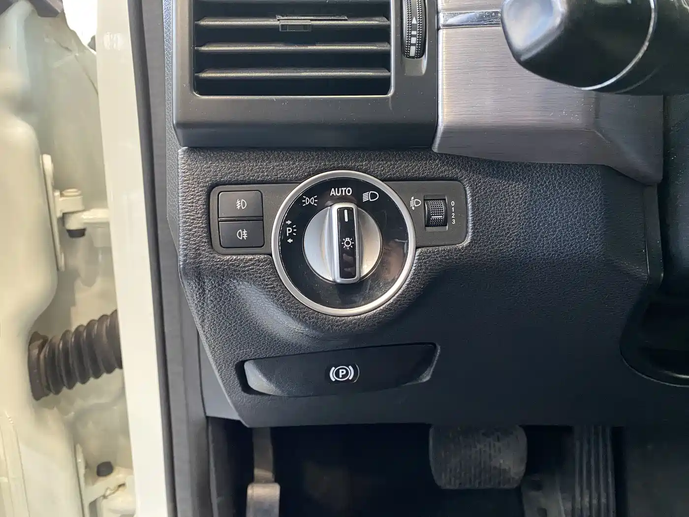 Mercedes-Benz GLK-Class 2012 GLK 300 4MATIC Dynamic фото 5