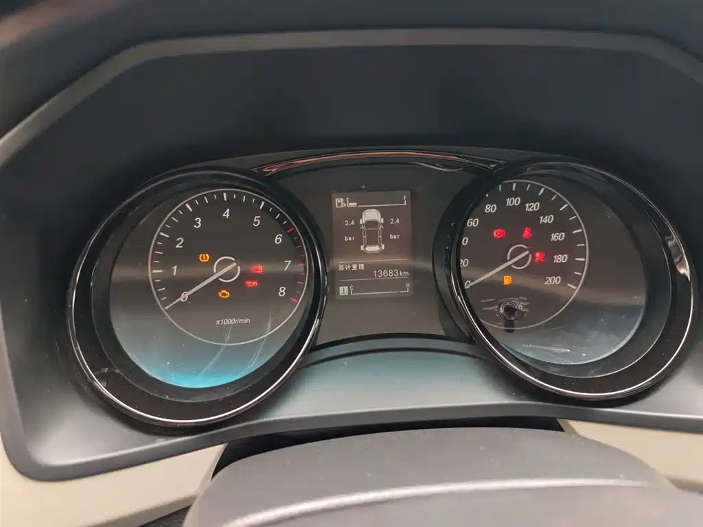 WULING AUTOMOBILE WULING JOURNEY