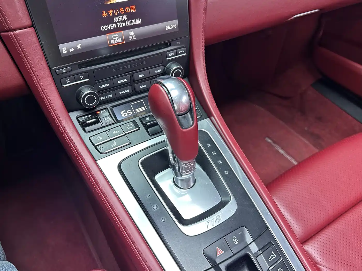 Porsche 718 2016 Boxster 2.0T фото 9