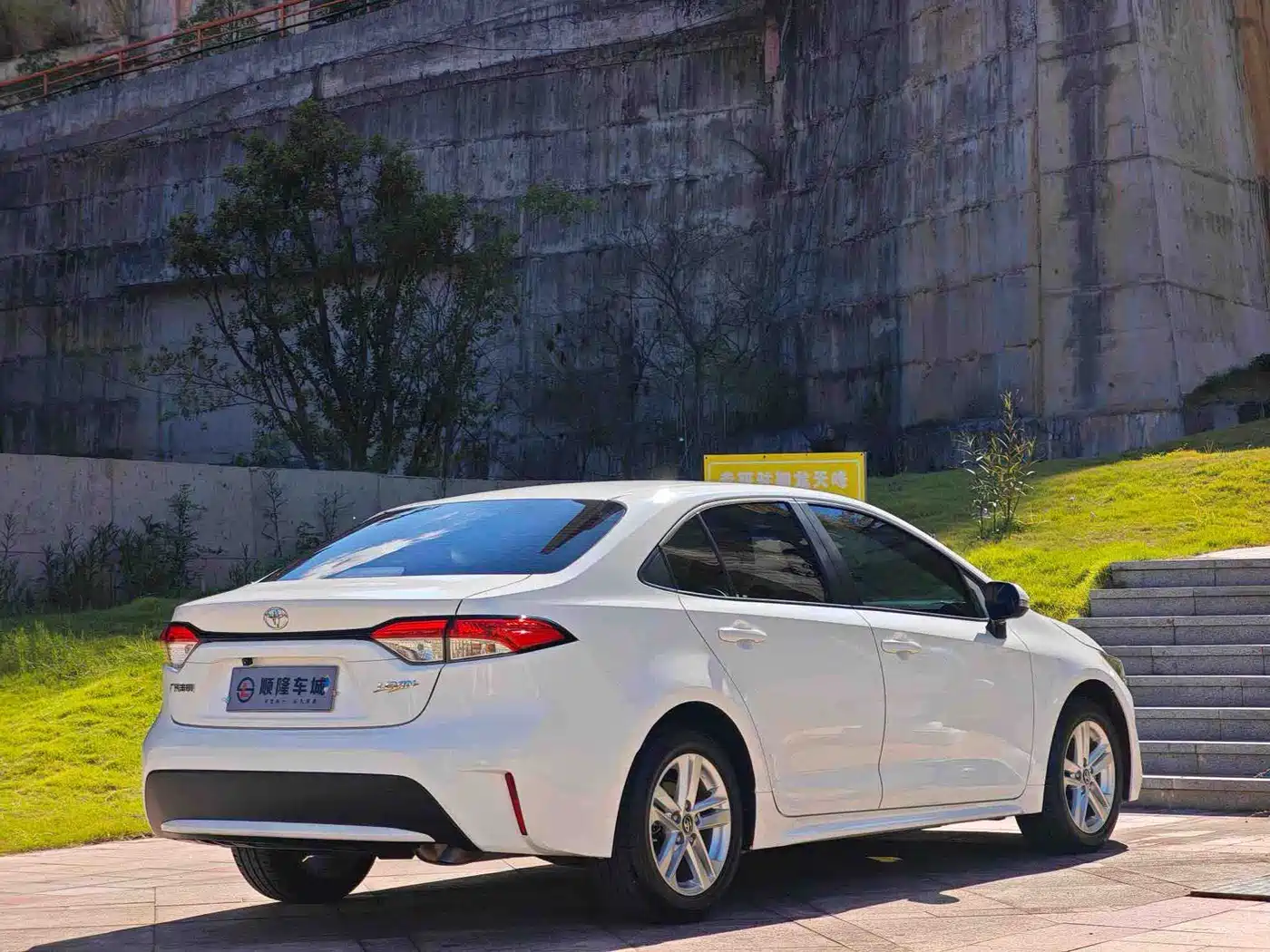 Toyota Levin 2022 Facelift TNGA 1.5L CVT Progressive Edition фото 7