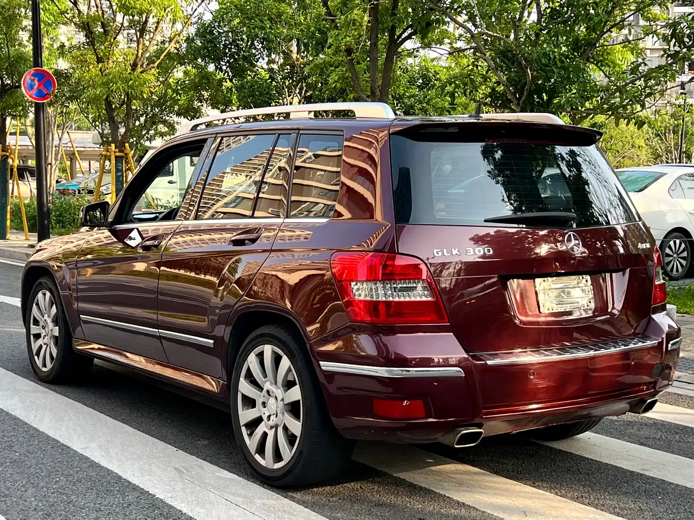 Mercedes-Benz GLK-Class (Import) 2010 GLK 300 4MATIC Fashion фото 7
