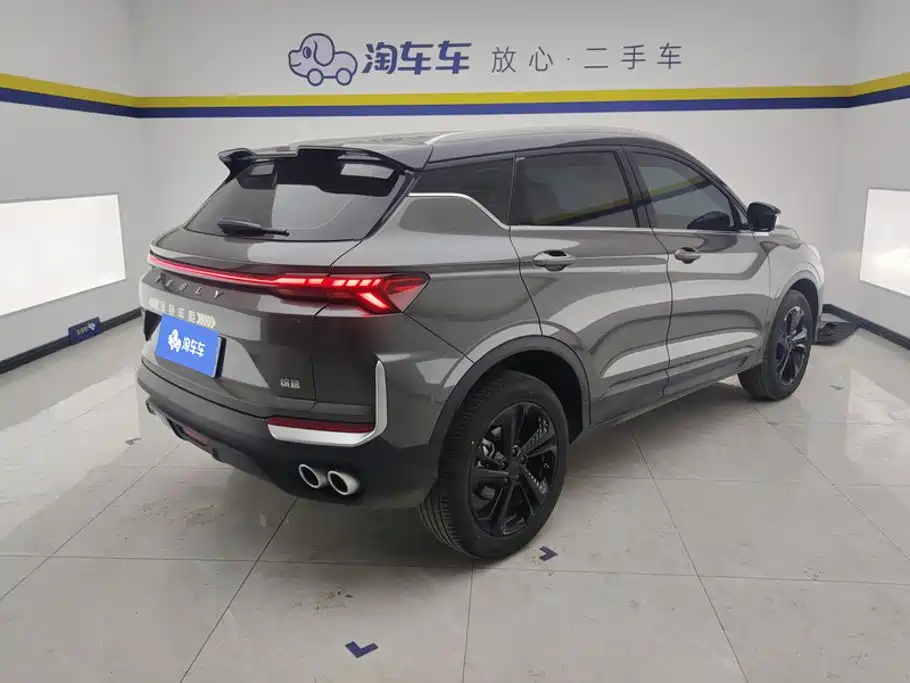 Фото 3 - Geely Binyue