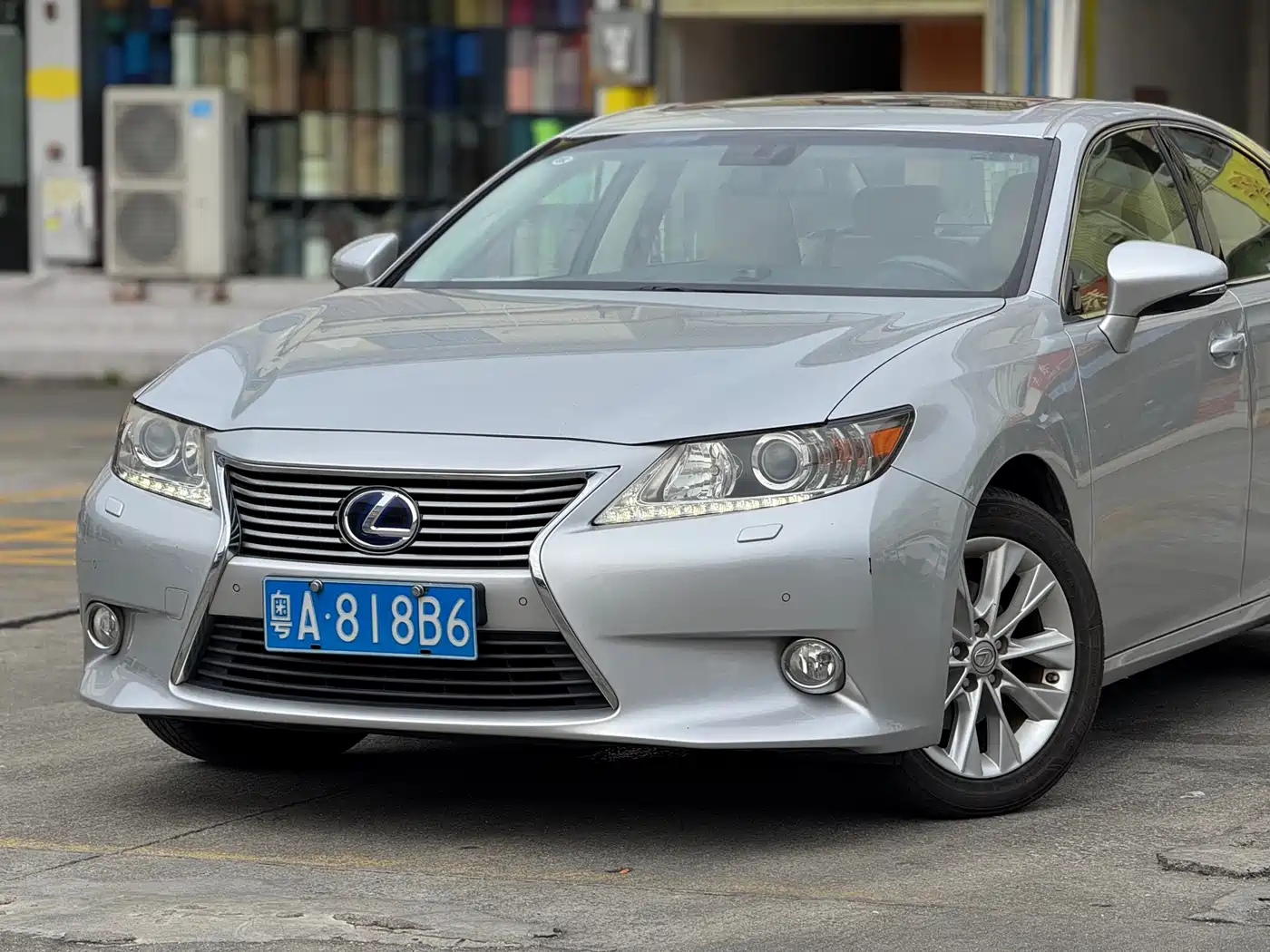 Lexus ES 2013 300h Elite Edition фото 8