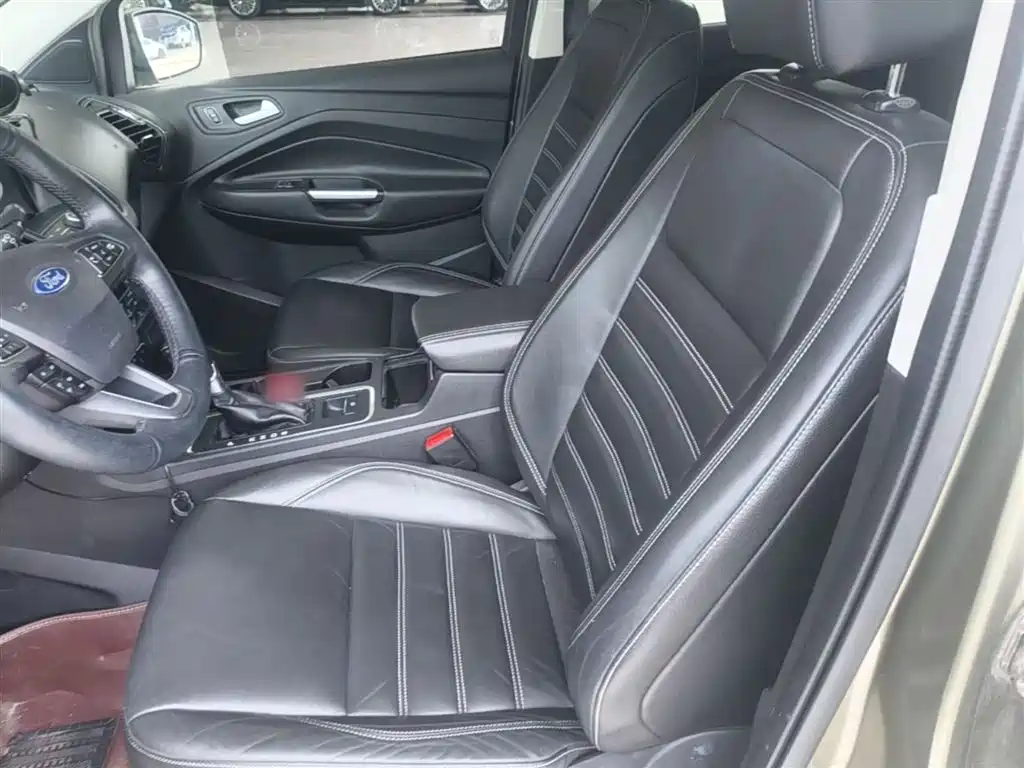 Photo 15 - Ford Kuga
