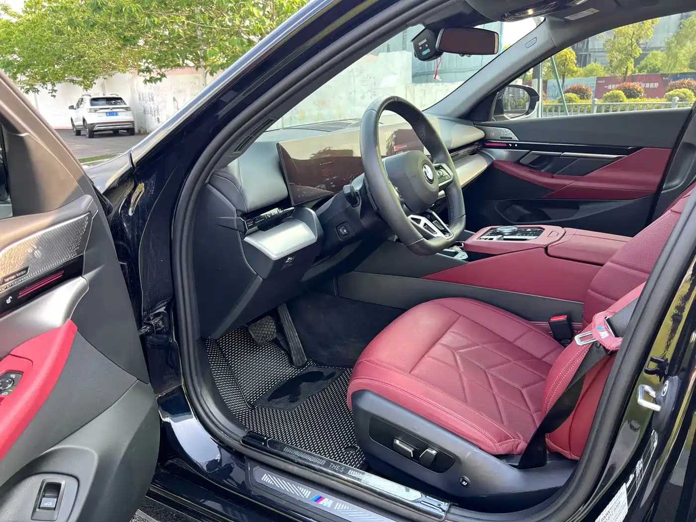 BMW 5 Series 2024 525Li M Sport Package фото 5